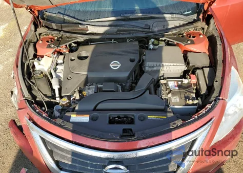 2014 Nissan Altima 2.5 из США, поврежденный, VIN 1N4AL3AP3EC204974